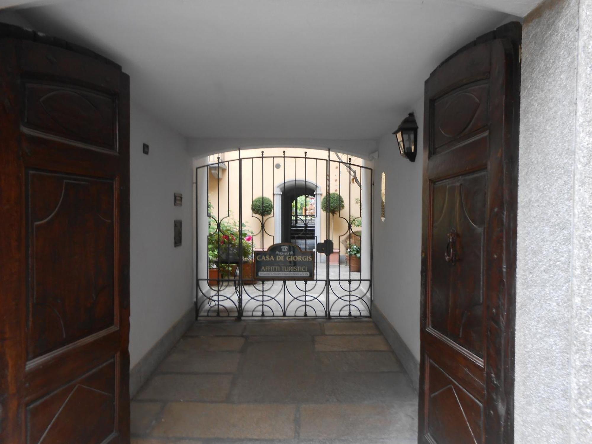 Aparthotel Casa De Giorgis Aosta Esterno foto