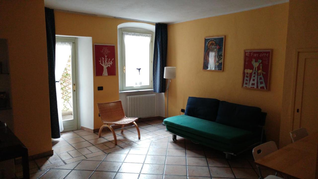 Aparthotel Casa De Giorgis Aosta Esterno foto