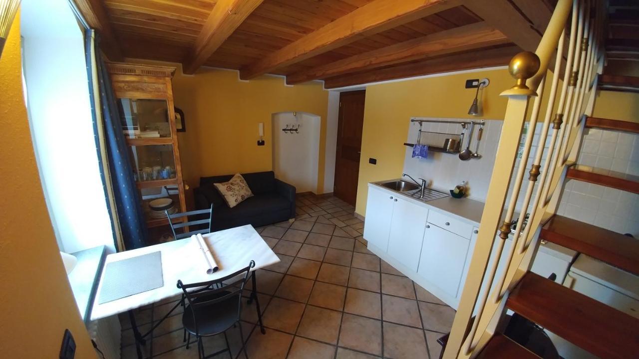 Aparthotel Casa De Giorgis Aosta Esterno foto