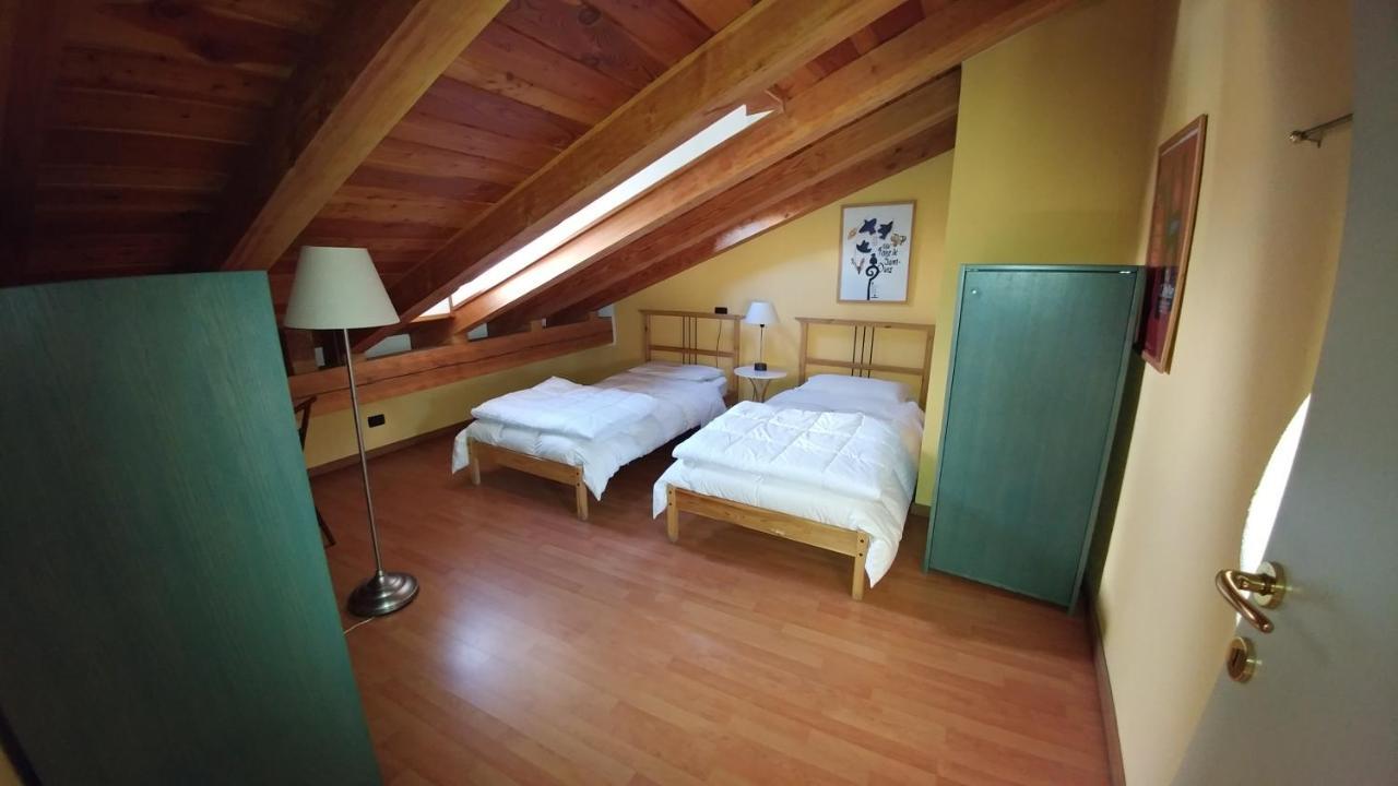 Aparthotel Casa De Giorgis Aosta Esterno foto